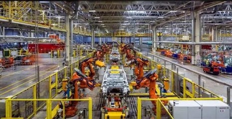 30萬(wàn)預(yù)算購(gòu)車新選擇 為何放棄BBA，智能座艙體驗(yàn)更受青睞